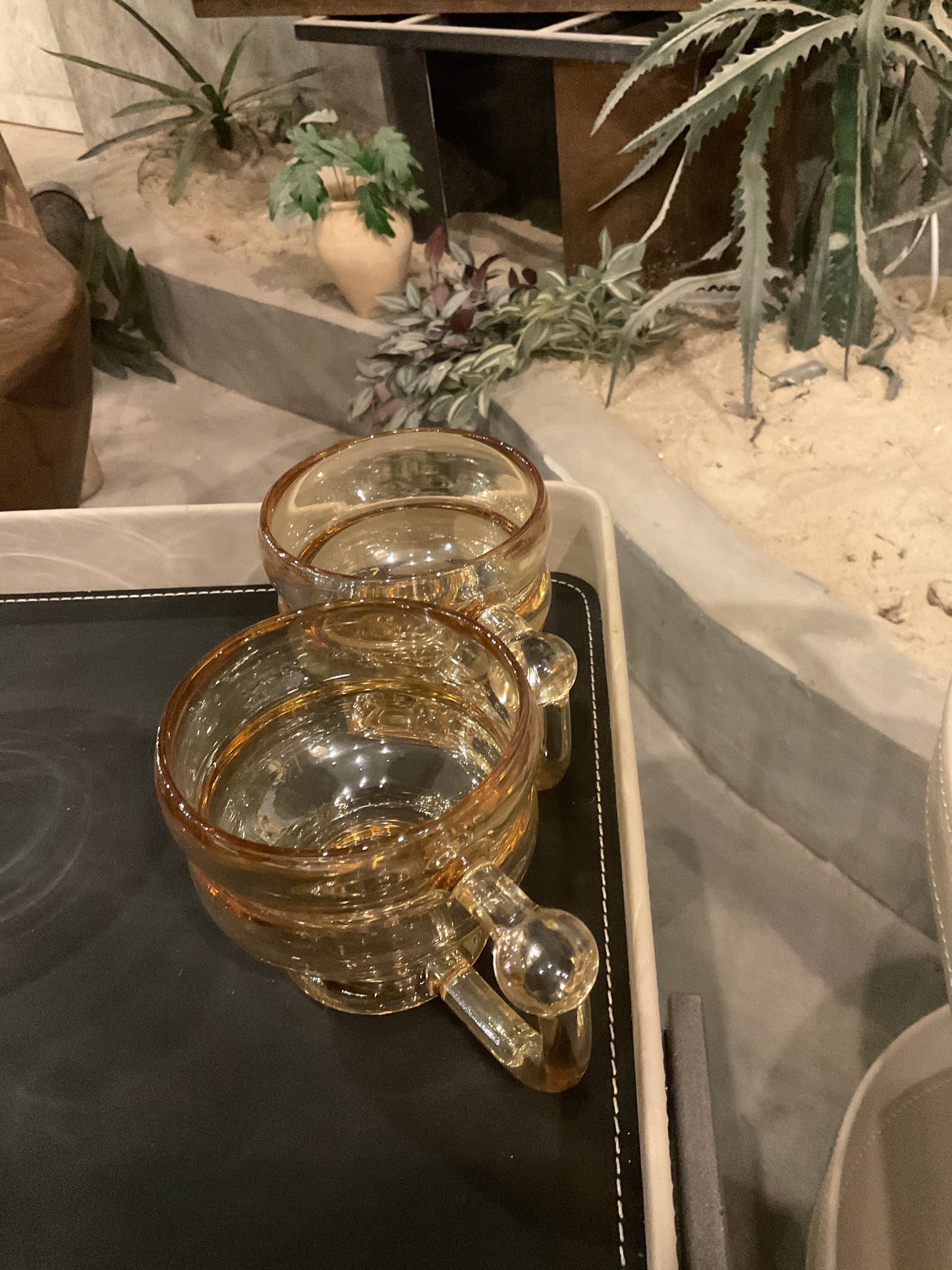 Glass 2