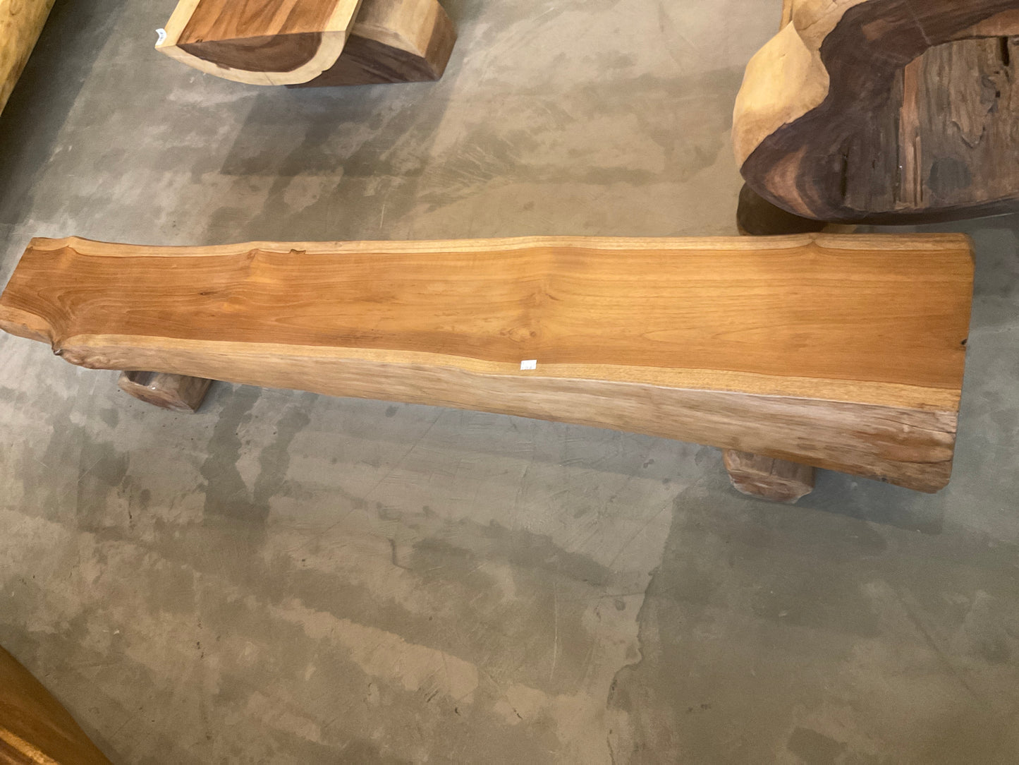 Bench 370