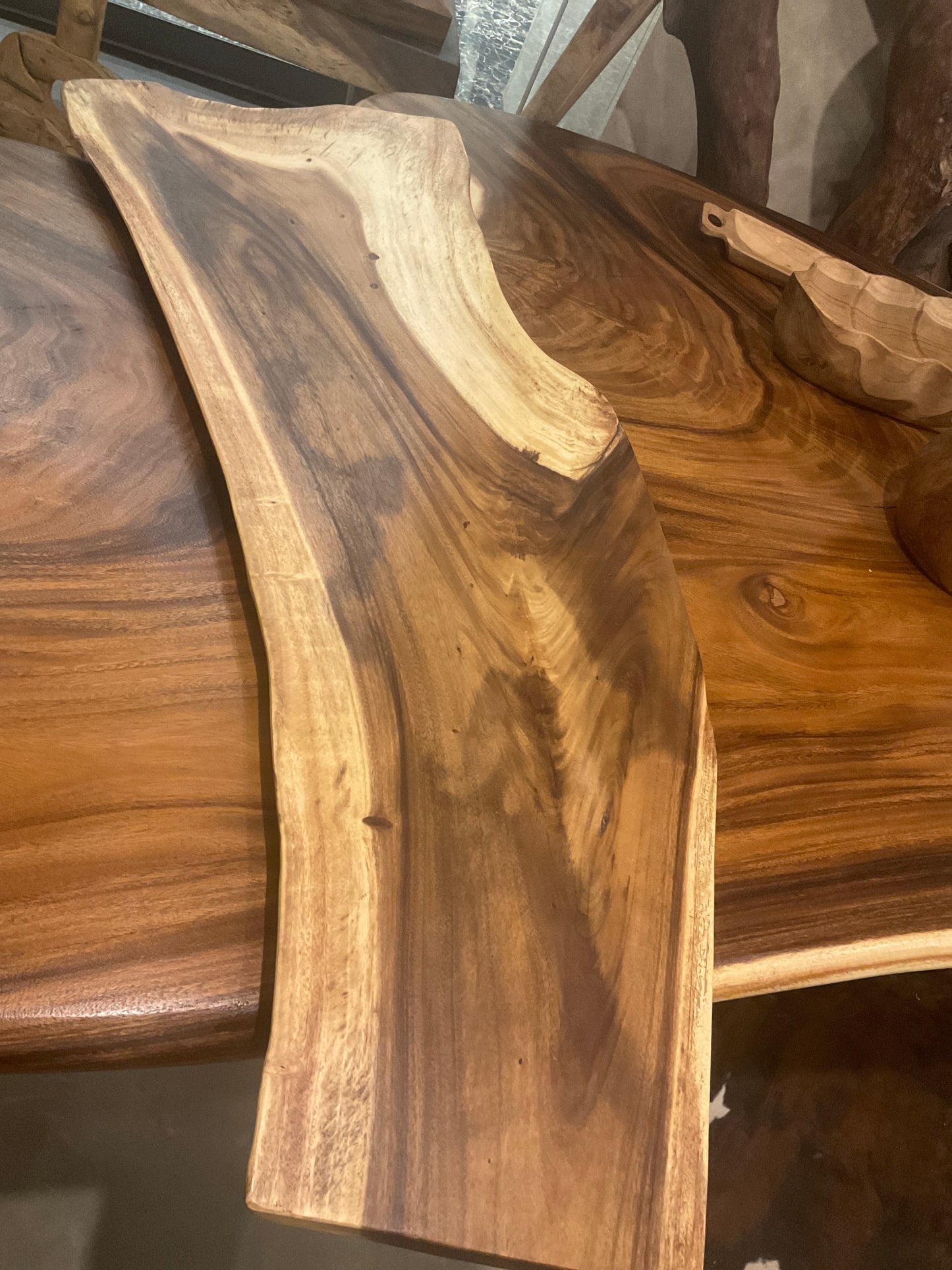 أسلابه مع ارجل حديد