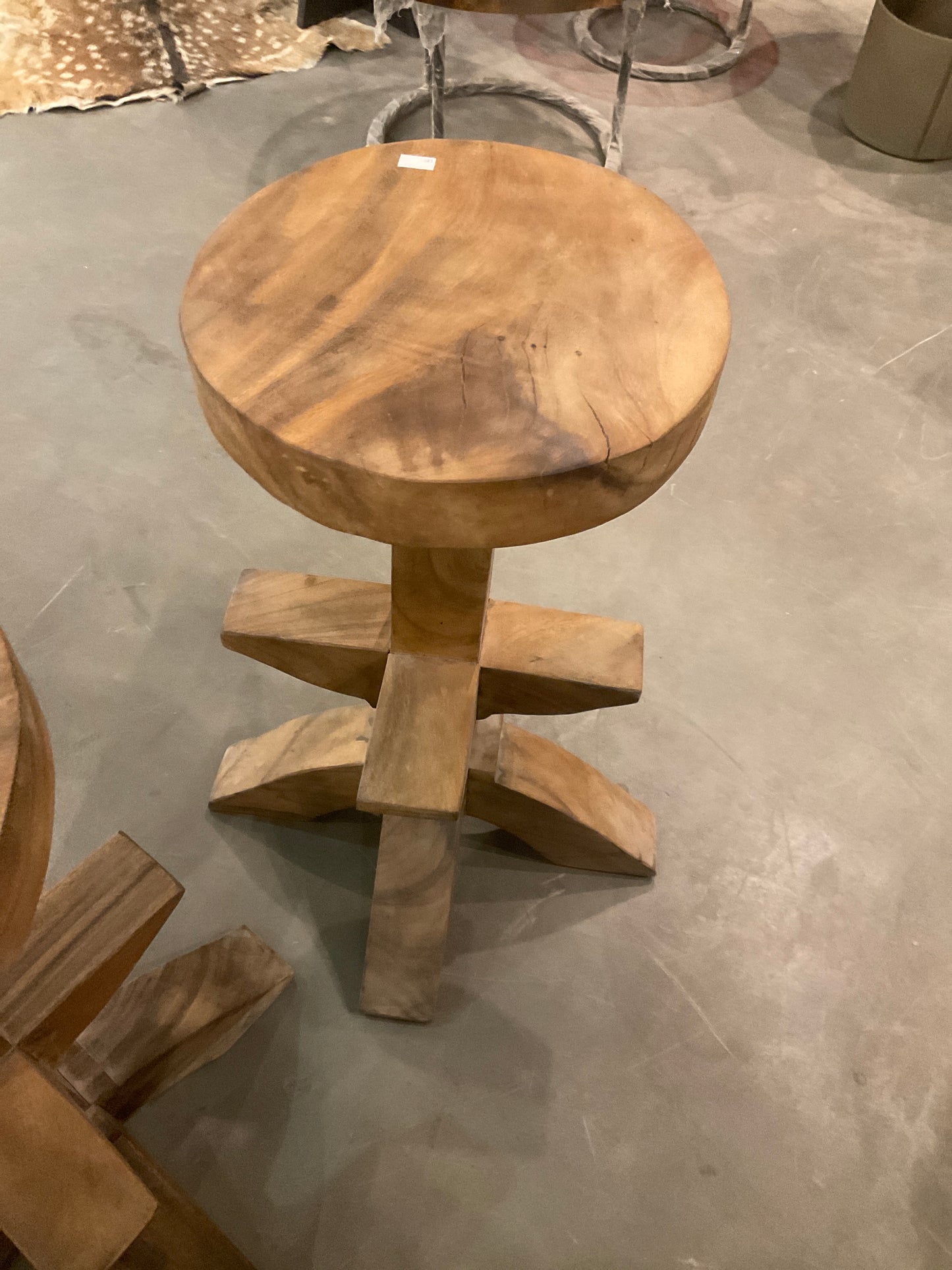Round chair