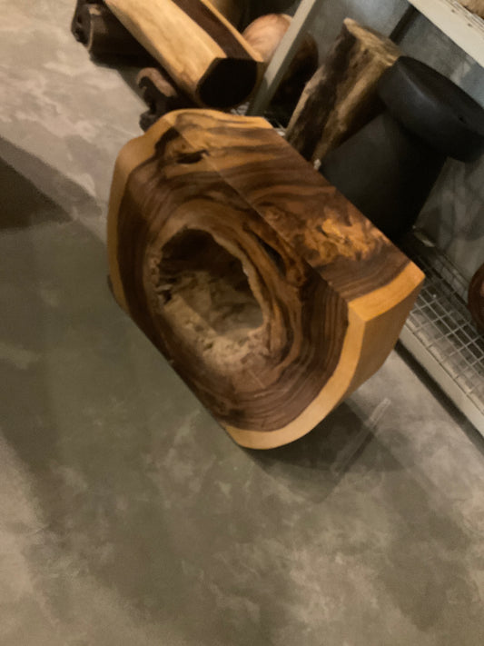 Coffee table n
