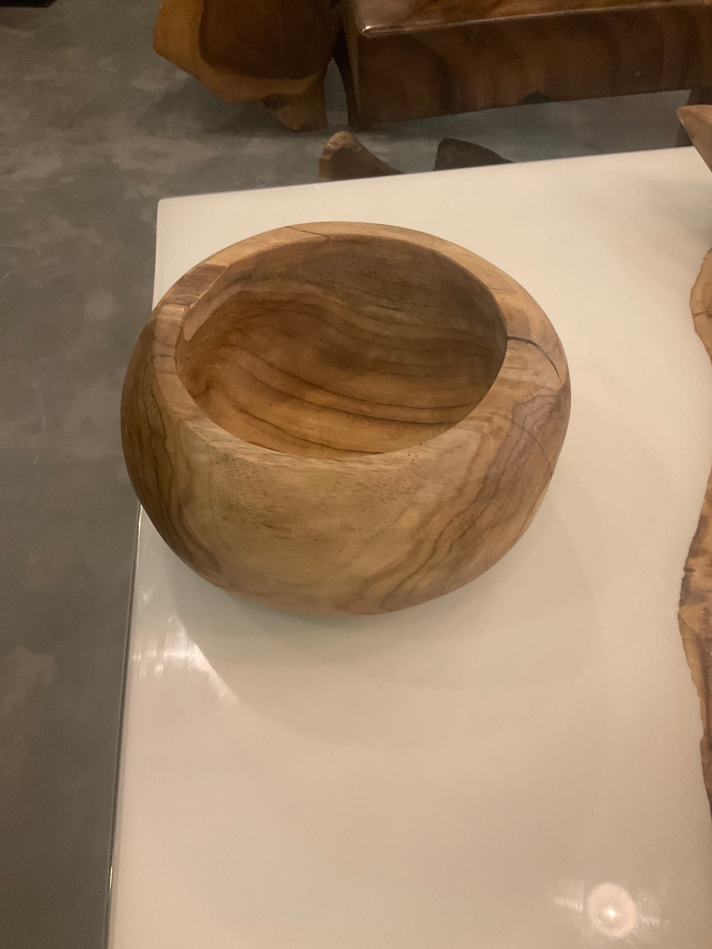 Round pot