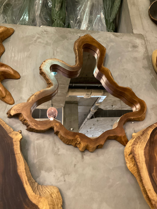 Mirror big m